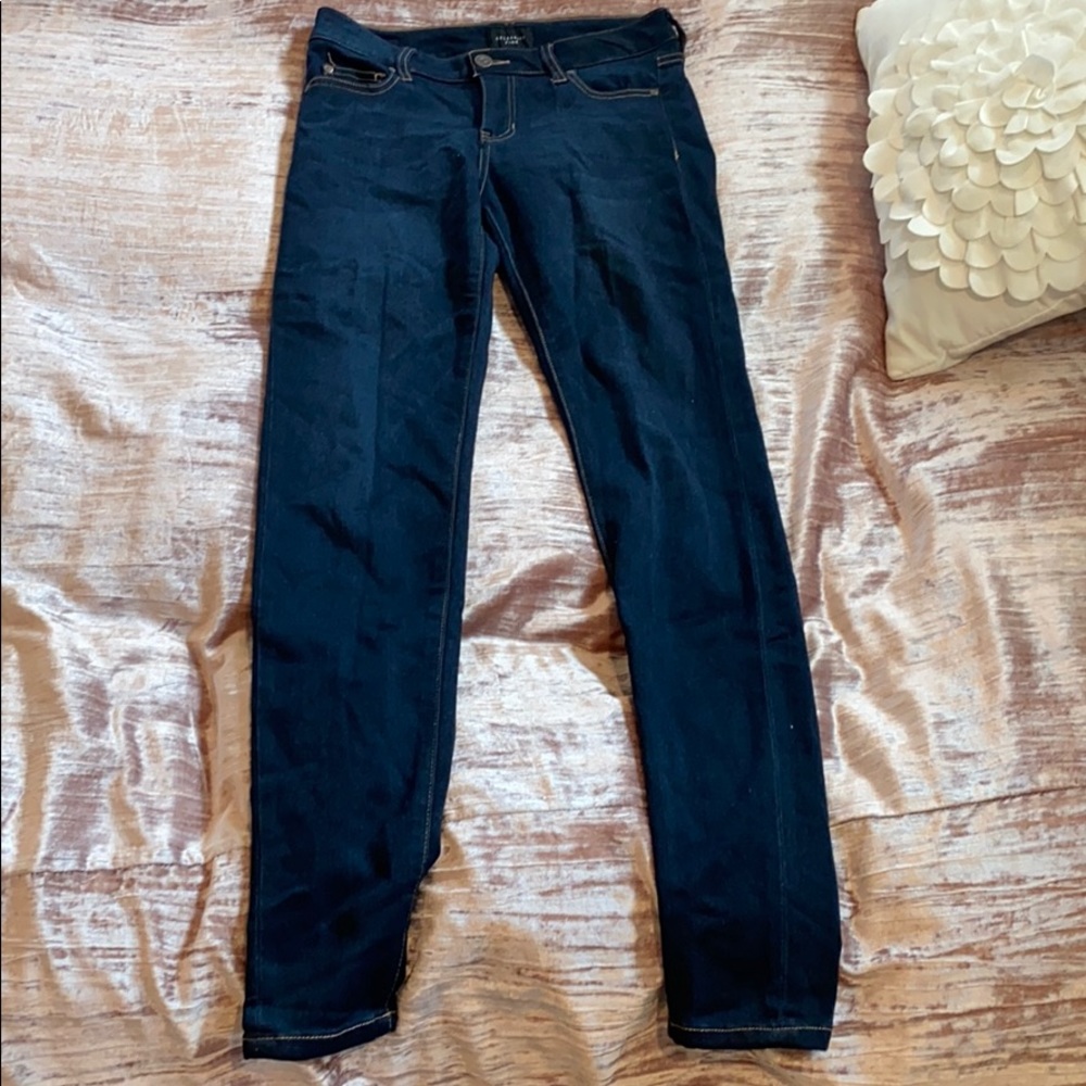 Celebrity Pink dark wash walker skinny jean